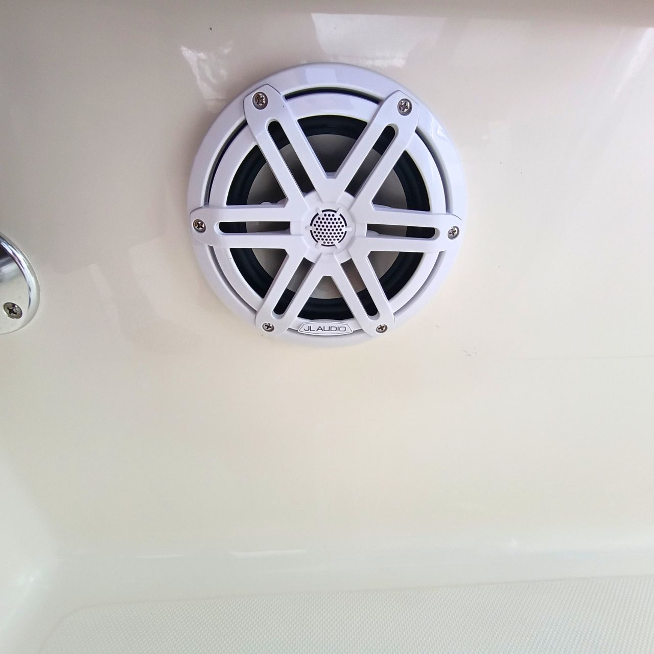 2027 Pioneer 222 Islander – #58G Product Photos Center Console Bay Boat (49)