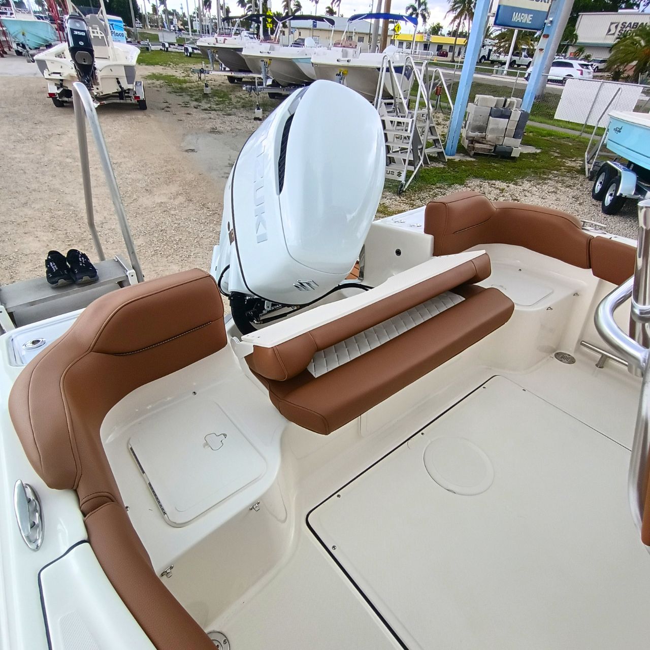 2027 Pioneer 222 Islander – #58G Product Photos Center Console Bay Boat (49)