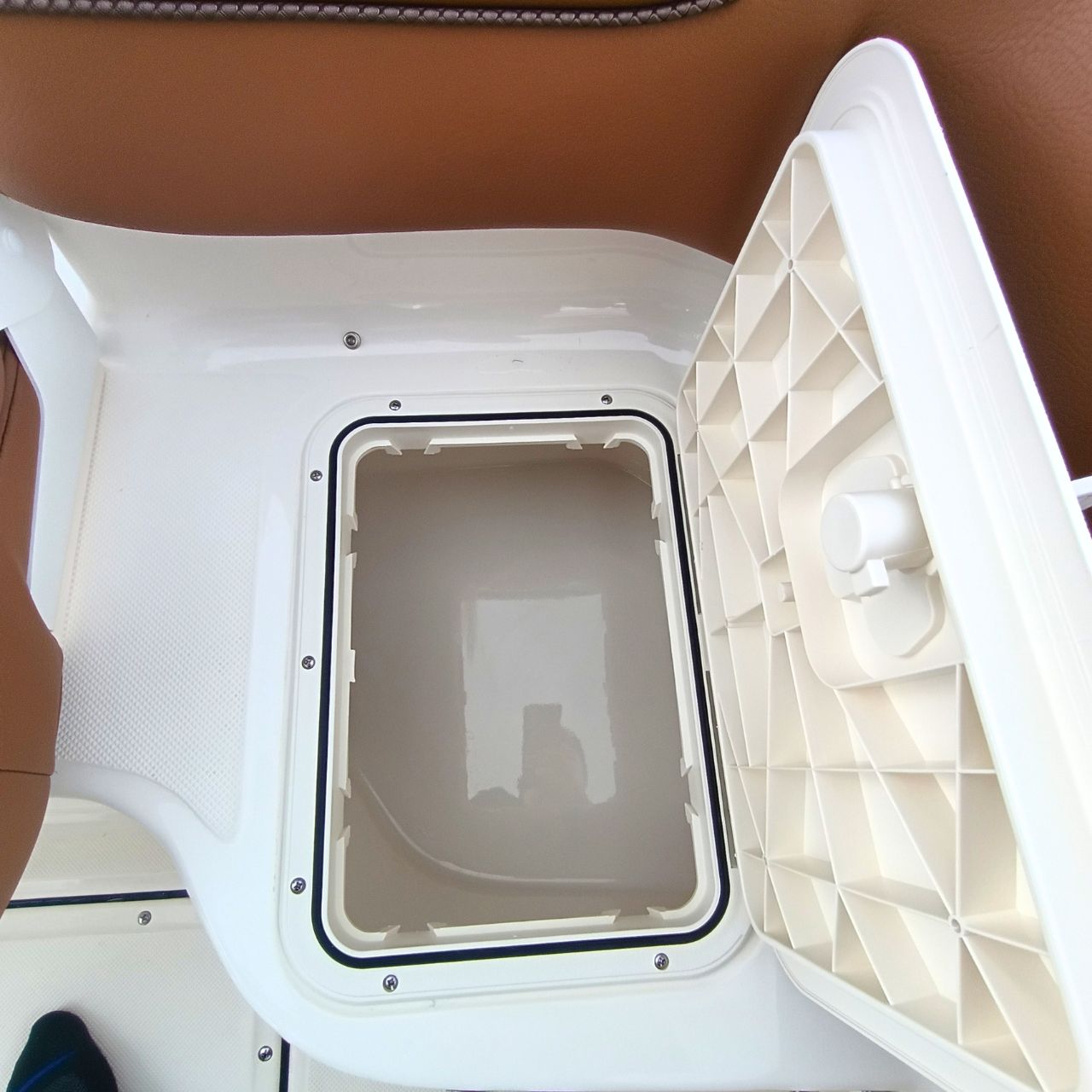 2027 Pioneer 222 Islander – #58G Product Photos Center Console Bay Boat (49)