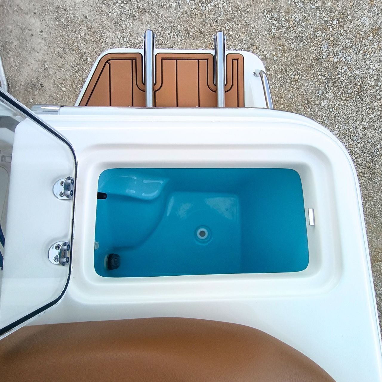 2027 Pioneer 222 Islander – #58G Product Photos Center Console Bay Boat (49)