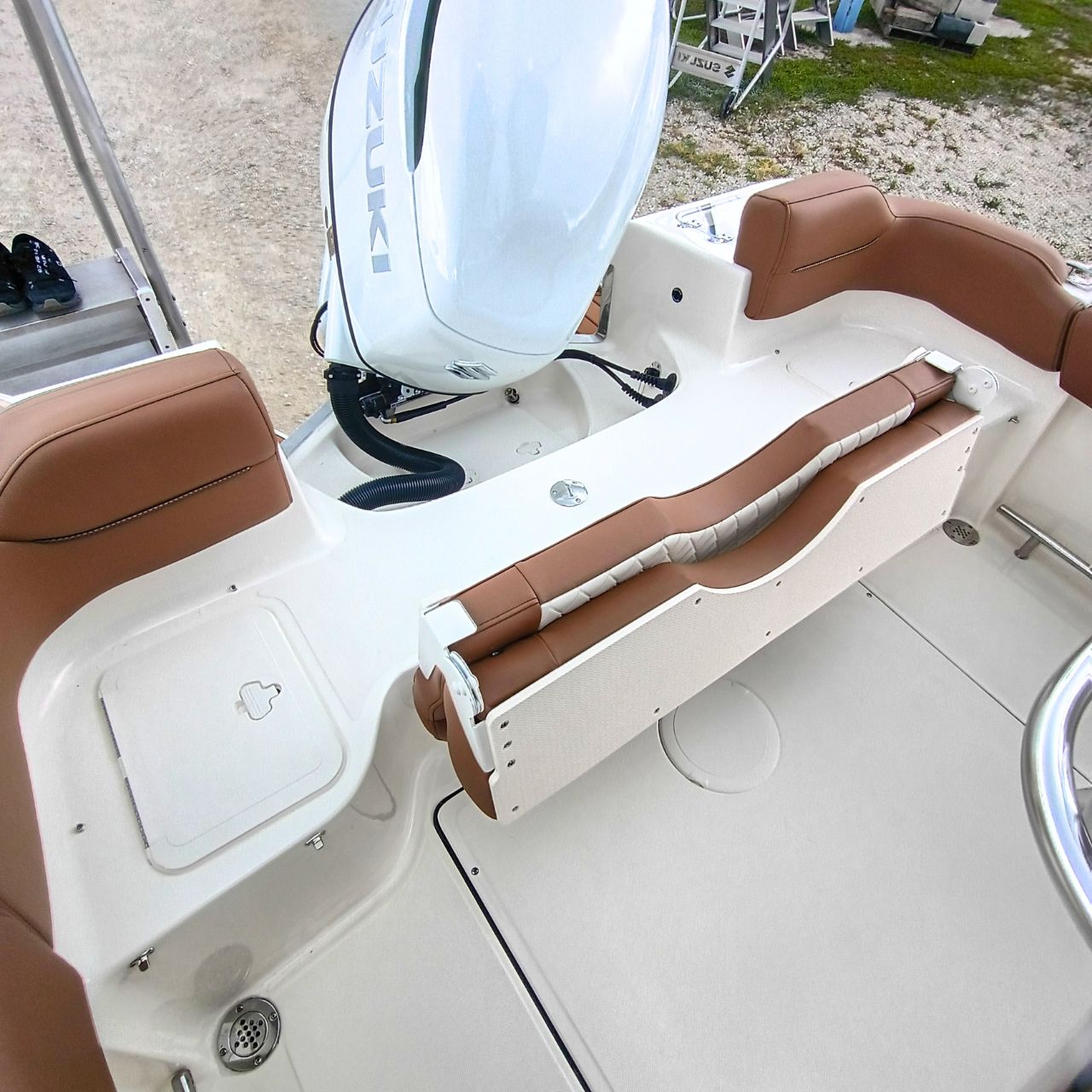 2027 Pioneer 222 Islander – #58G Product Photos Center Console Bay Boat (49)