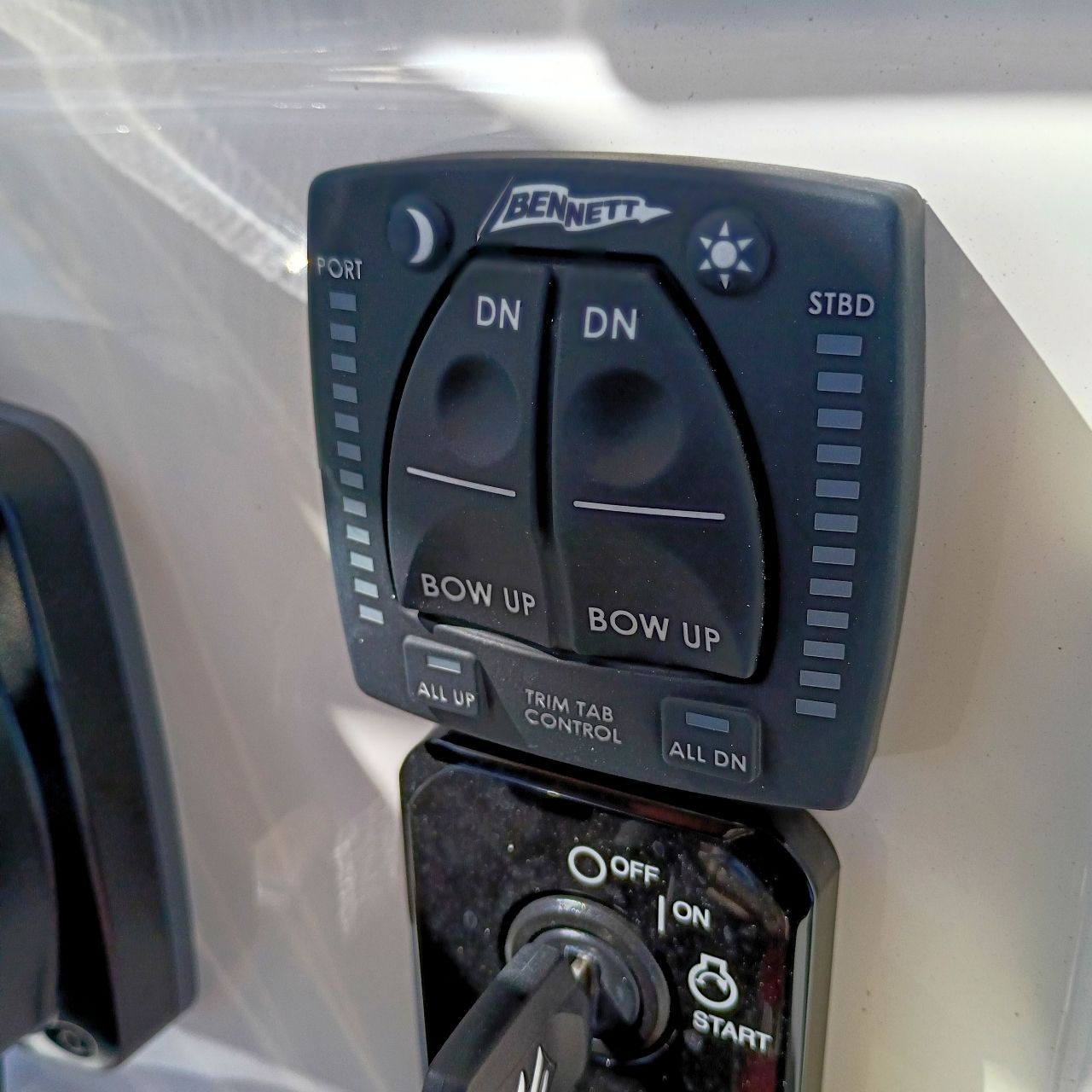2027 Pioneer 222 Sportfish – #77F Center Console Boat Product Photos