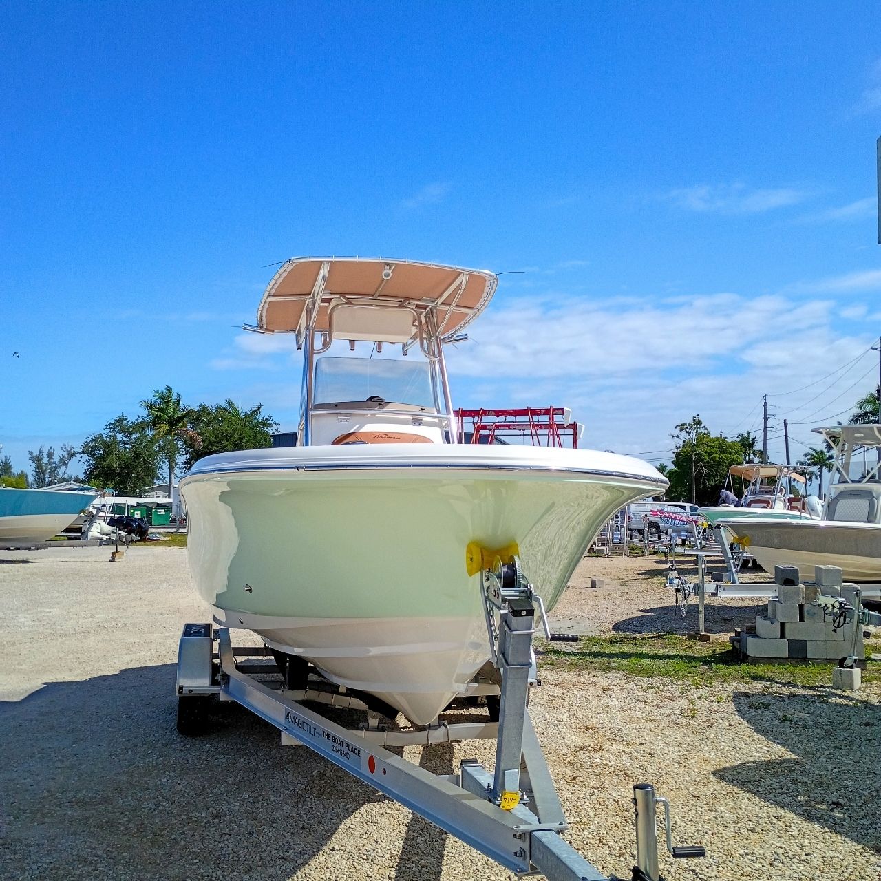 2027 Pioneer 222 Sportfish – #77F Center Console Boat Product Photos