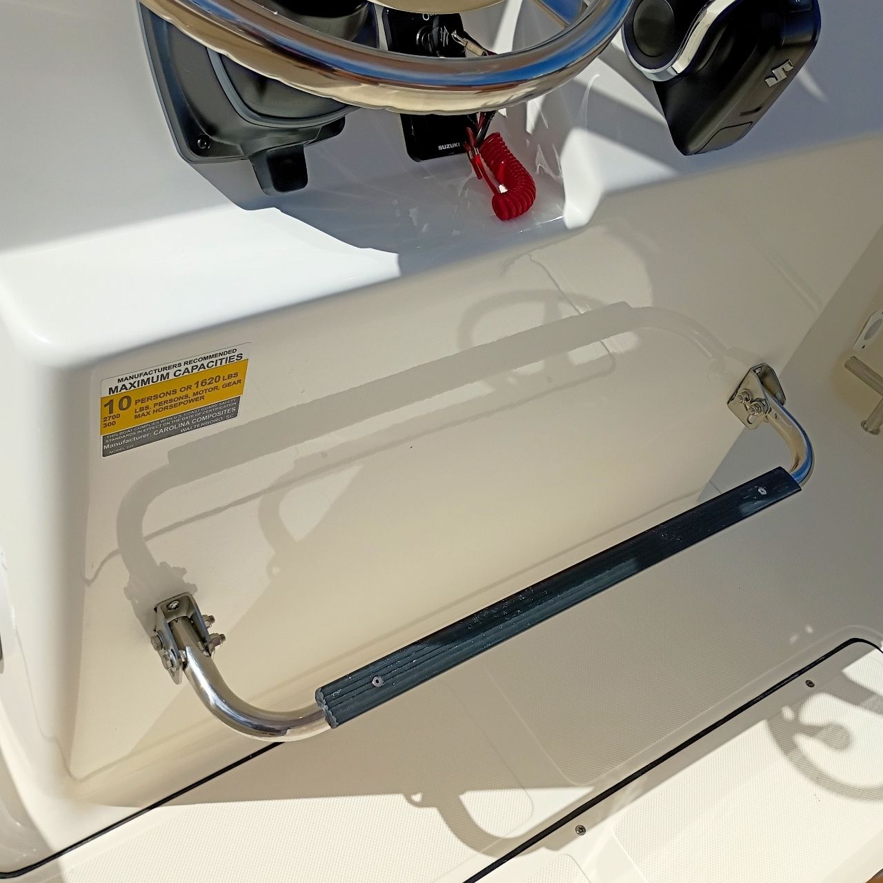 2027 Pioneer 222 Sportfish – #77F Center Console Boat Product Photos