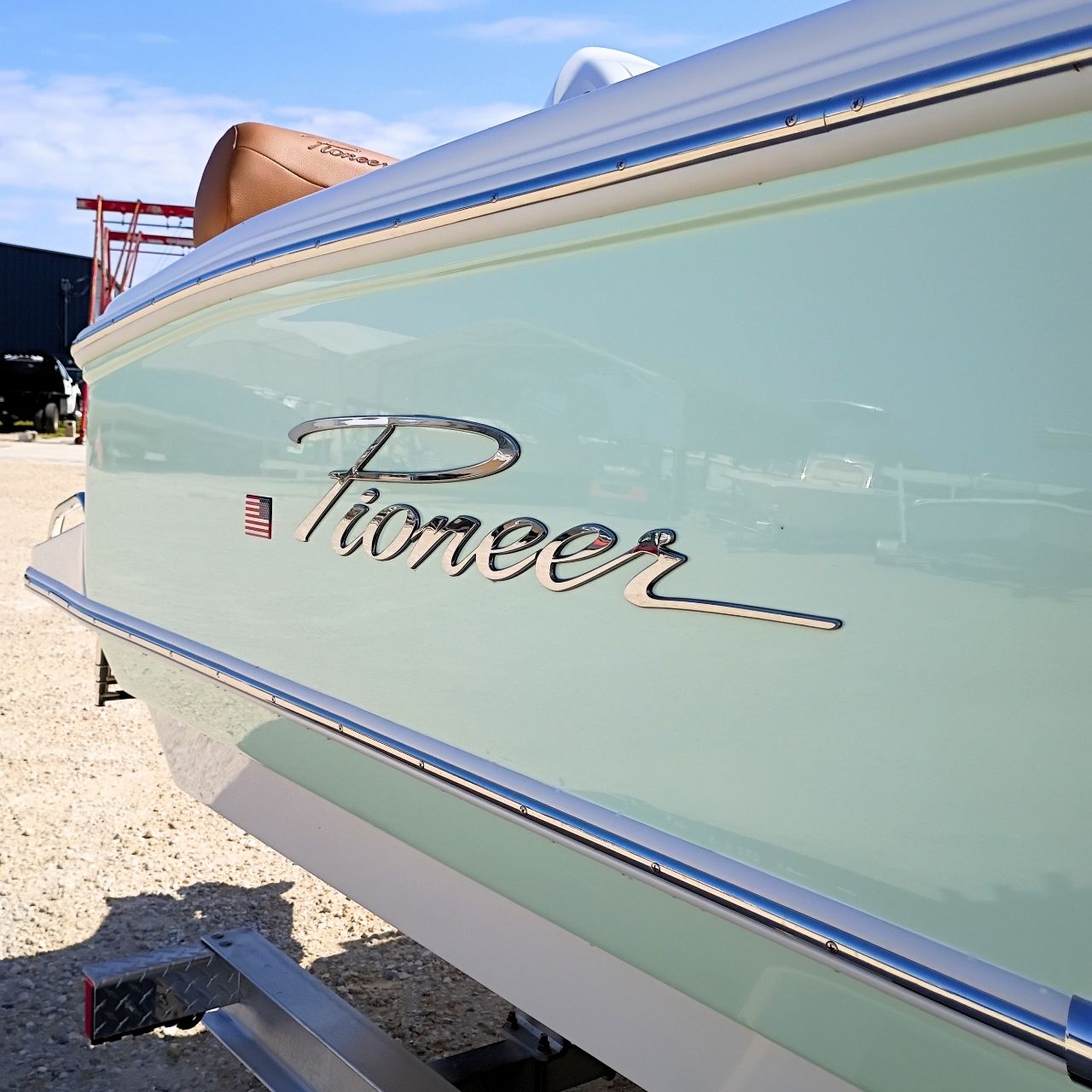 2027 Pioneer 222 Sportfish – #77F Center Console Boat Product Photos