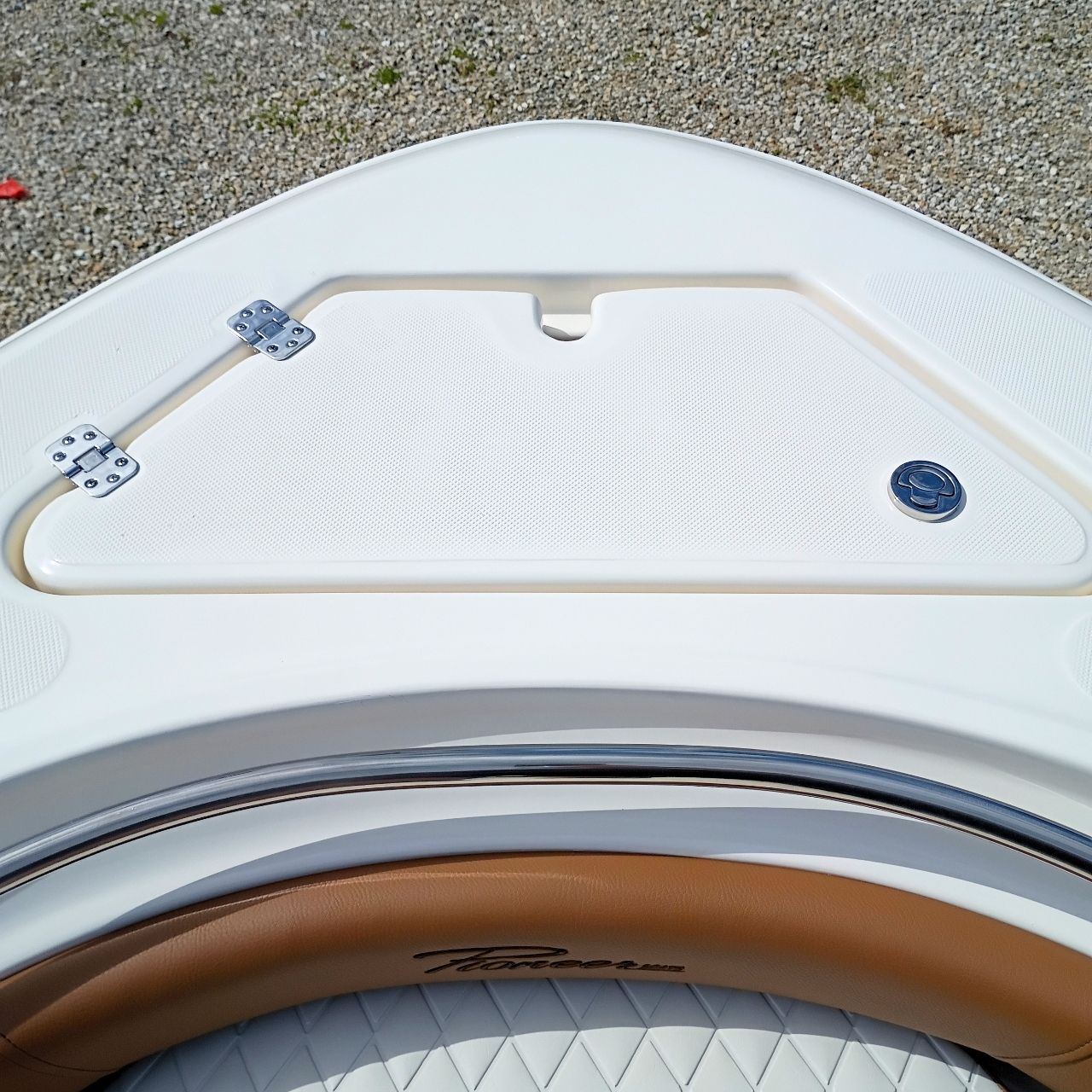2027 Pioneer 222 Sportfish – #77F Center Console Boat Product Photos