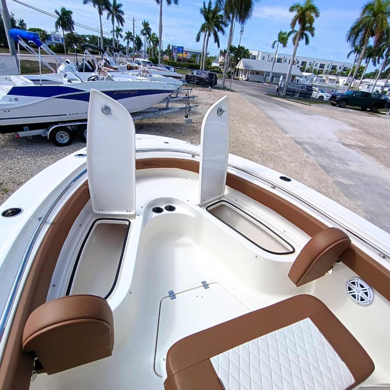2027 Pioneer 222 Sportfish – #77F Center Console Boat Product Photos