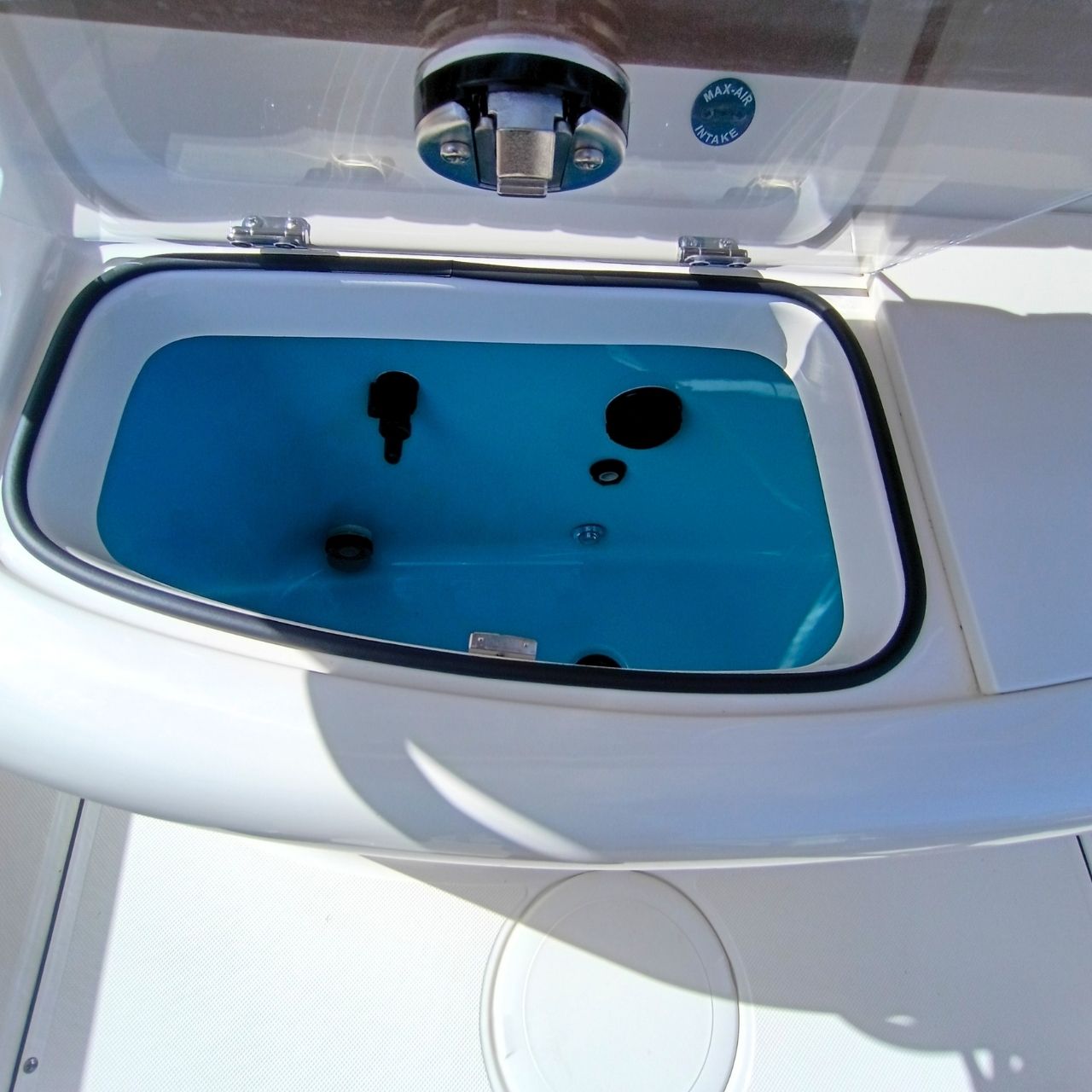 2027 Pioneer 222 Sportfish – #77F Center Console Boat Product Photos