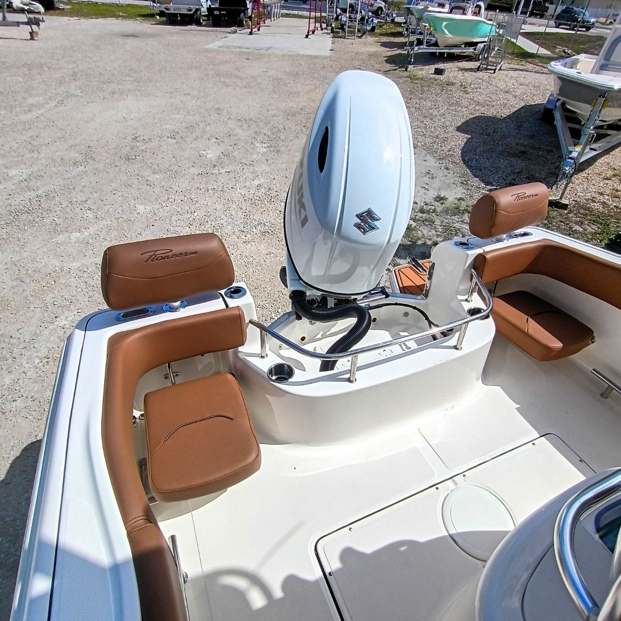2027 Pioneer 222 Sportfish – #77F Center Console Boat Product Photos