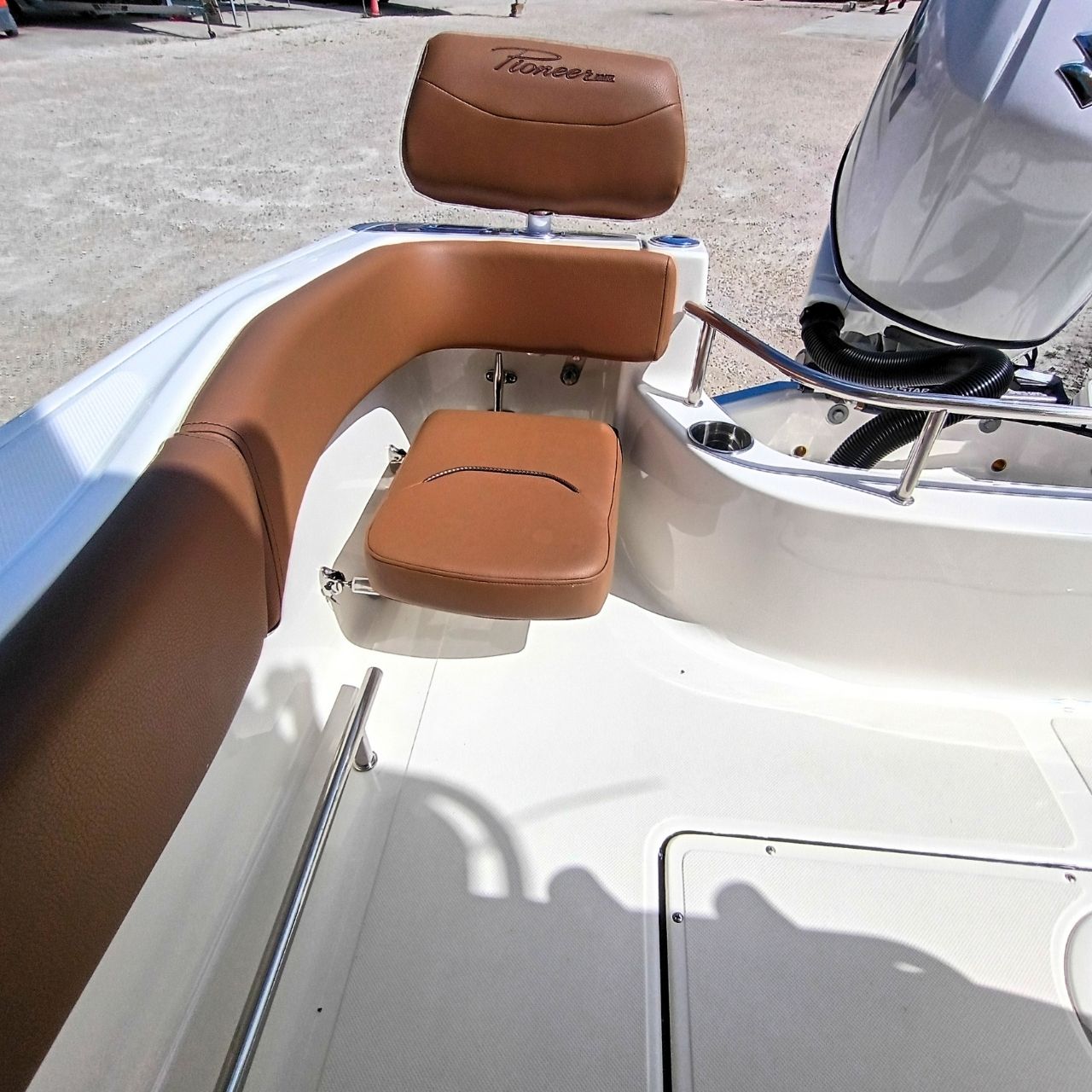 2027 Pioneer 222 Sportfish – #77F Center Console Boat Product Photos