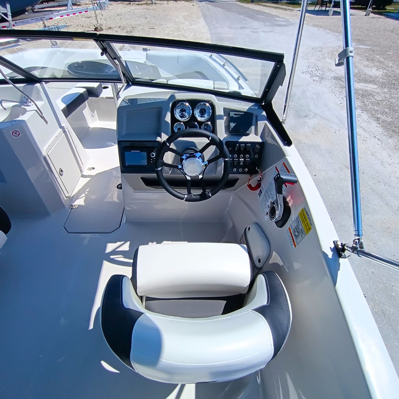 2027 Starcraft SVX 190 OB #510F Product Photos (24)