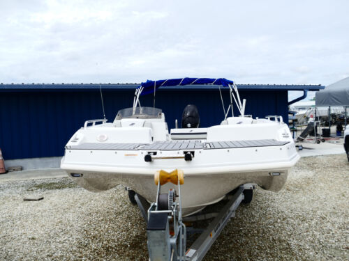2023 Starcraft svx 211 ob Deck Boat #CON15K Used - Image 3